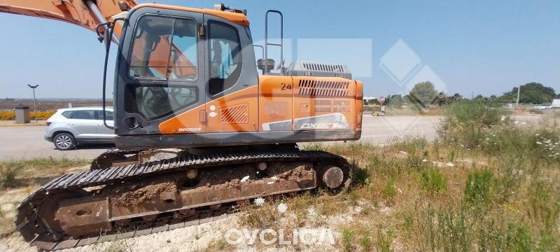 Bageri guseničari  DX235 DHKCEBB### - 3