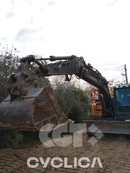 Bageri guseničari  EC145 312157 - 3