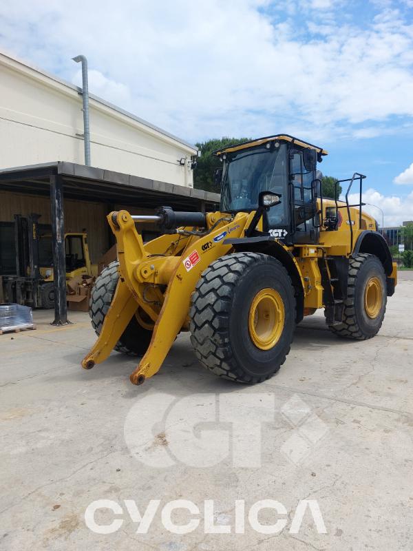 Натоварувачи на тркала 966M EJA03351 - 1