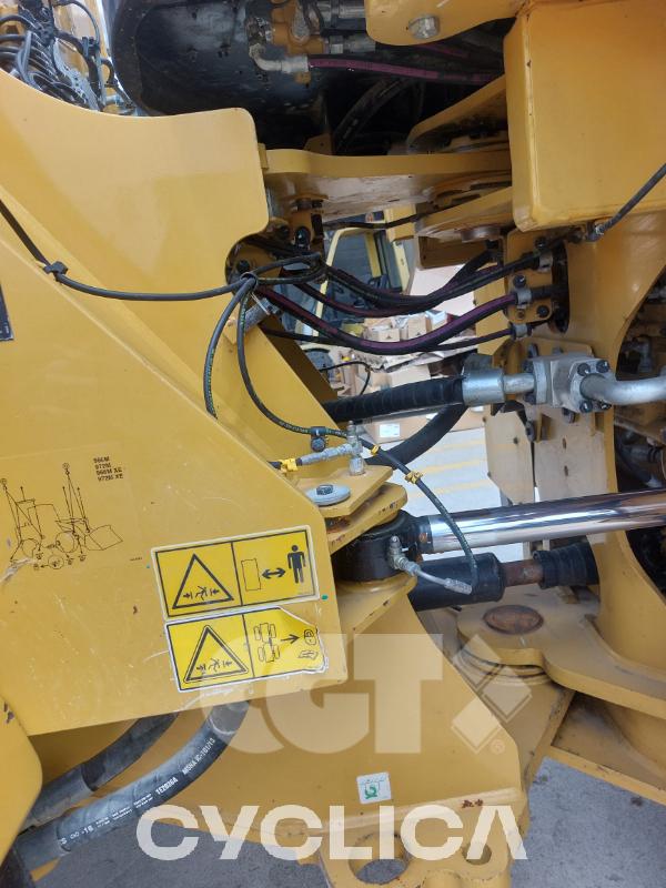 Натоварувачи на тркала 966M EJA03351 - 8