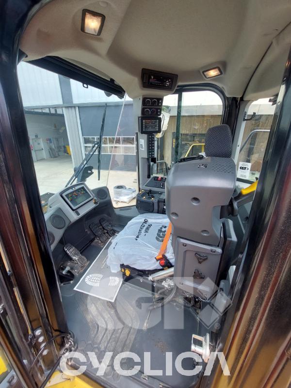 Натоварувачи на тркала 966M EJA03351 - 9