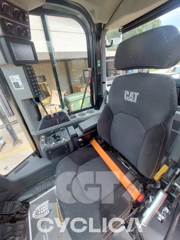 Натоварувачи на тркала 966M EJA03351 - 10