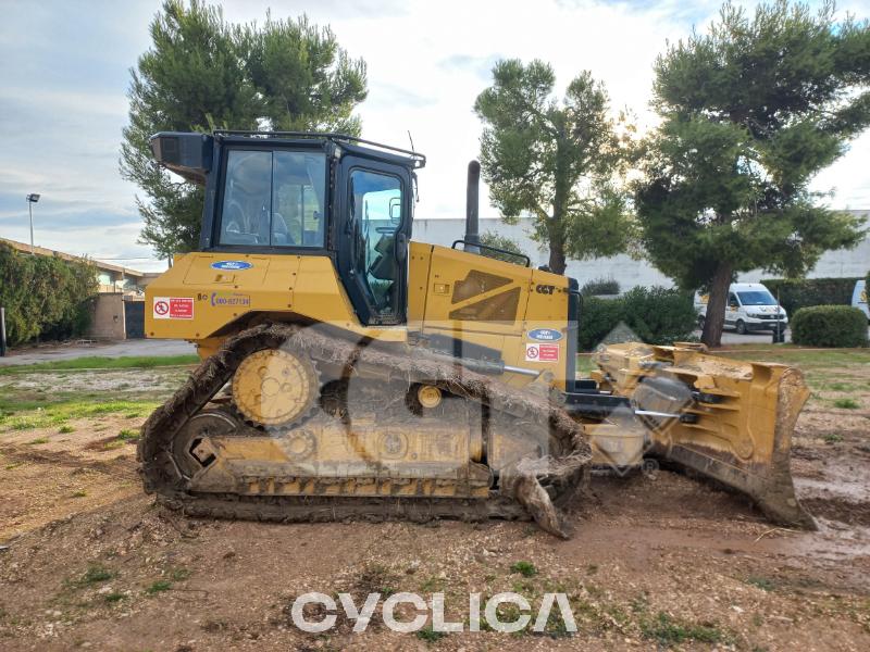 Булдожери и булдожери-гасеничари D5 HL900330 - 1