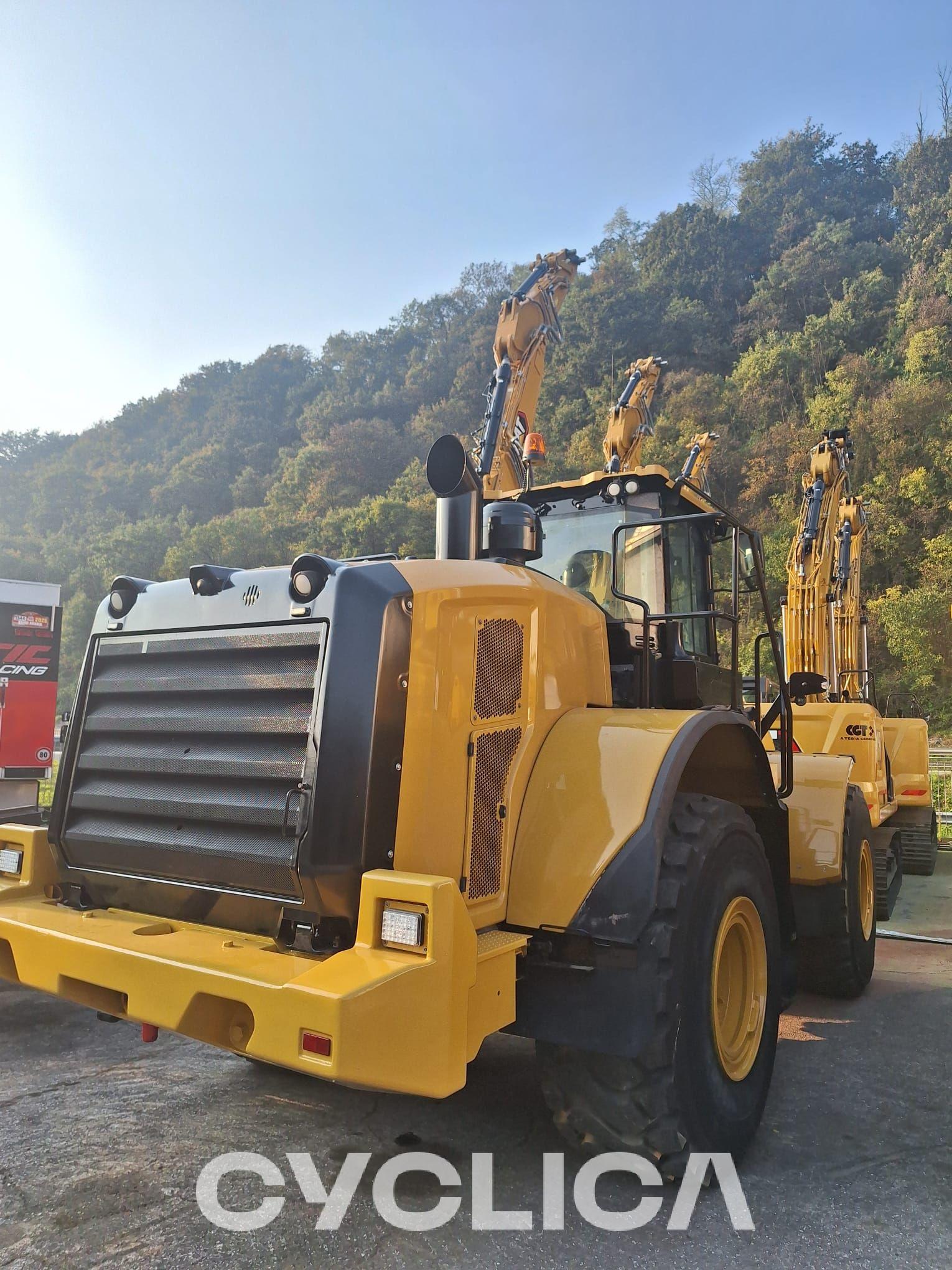 Chargeuses sur pneus 966M MD700613 - 3