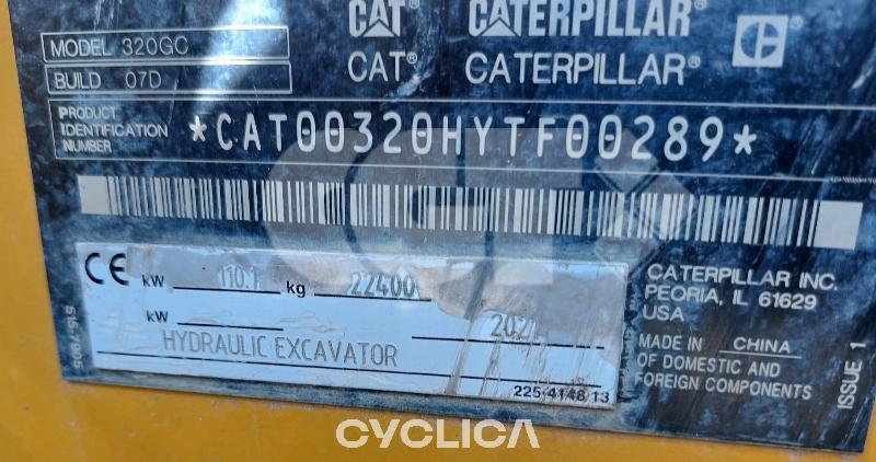 Bagri goseničarji  320GC LN YTF00### - 13