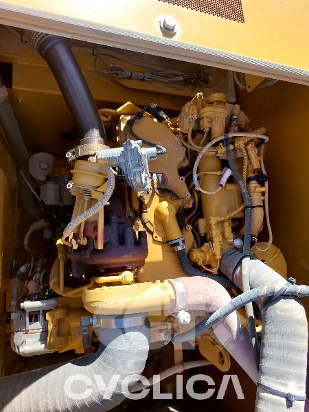 Bagri goseničarji  320GC LN YTF00### - 9