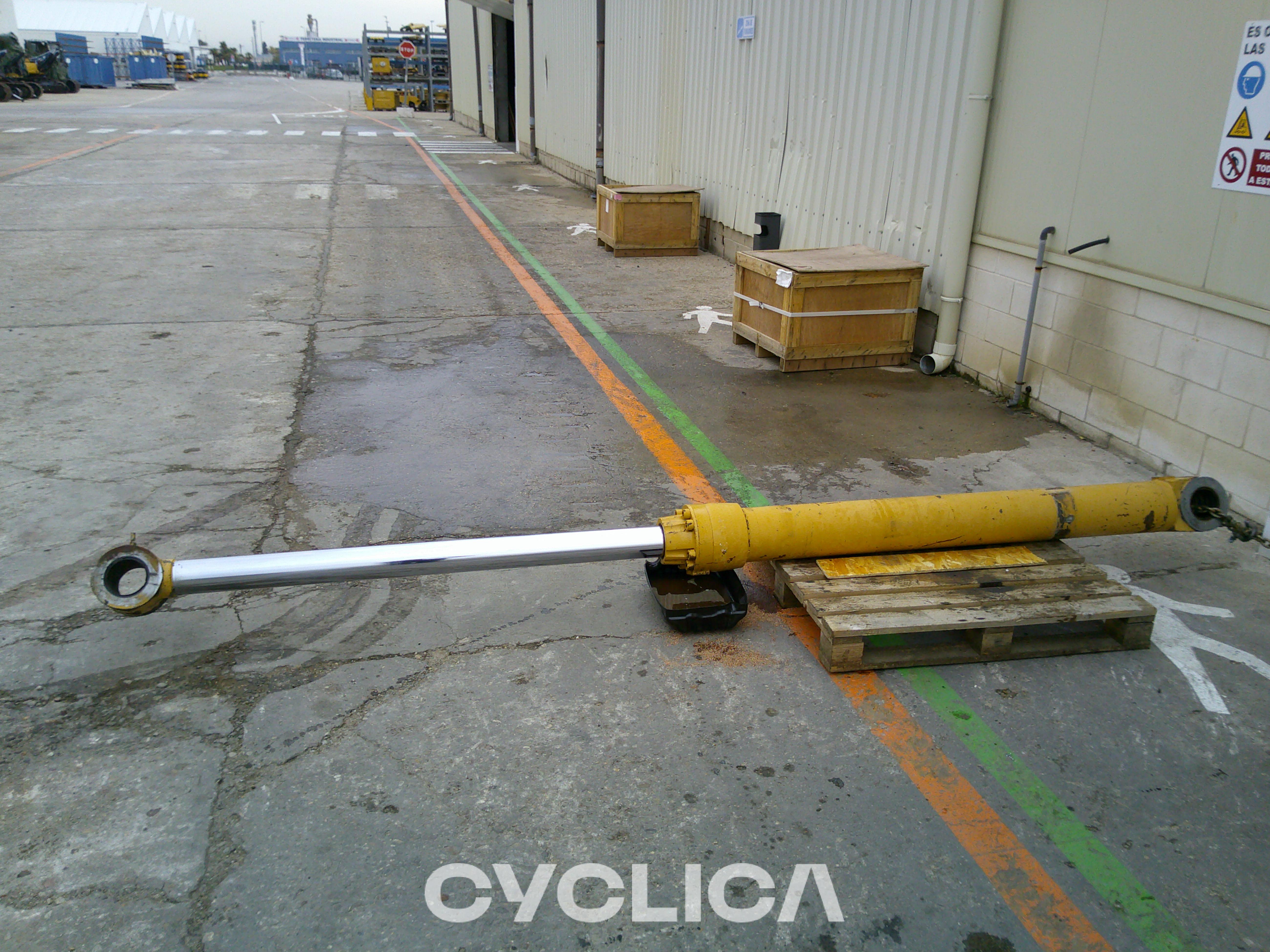 Hydraulic  345BLMEH 1297829 - 3