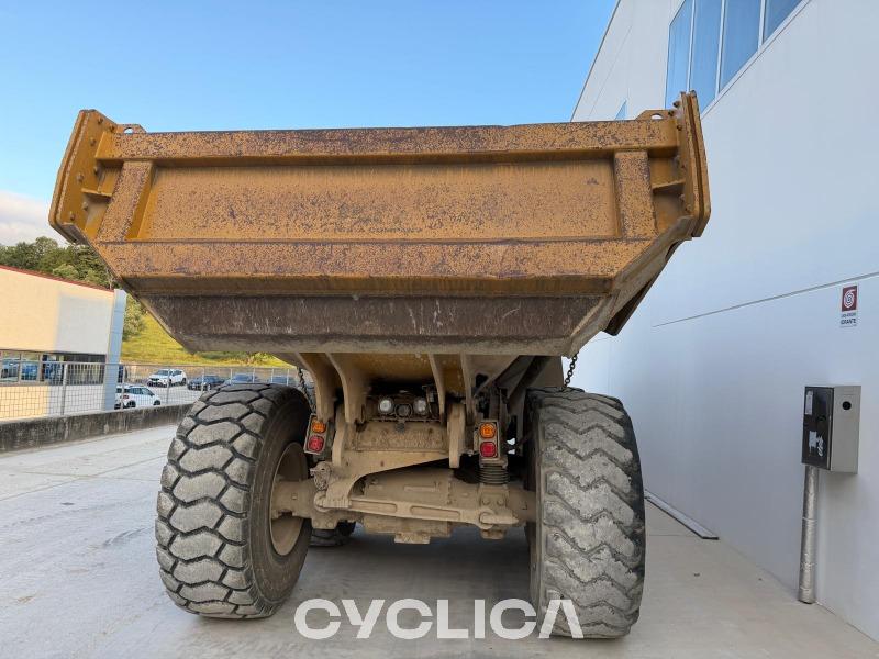 Dumpers and articulated trucks  730 3T301834 - 4
