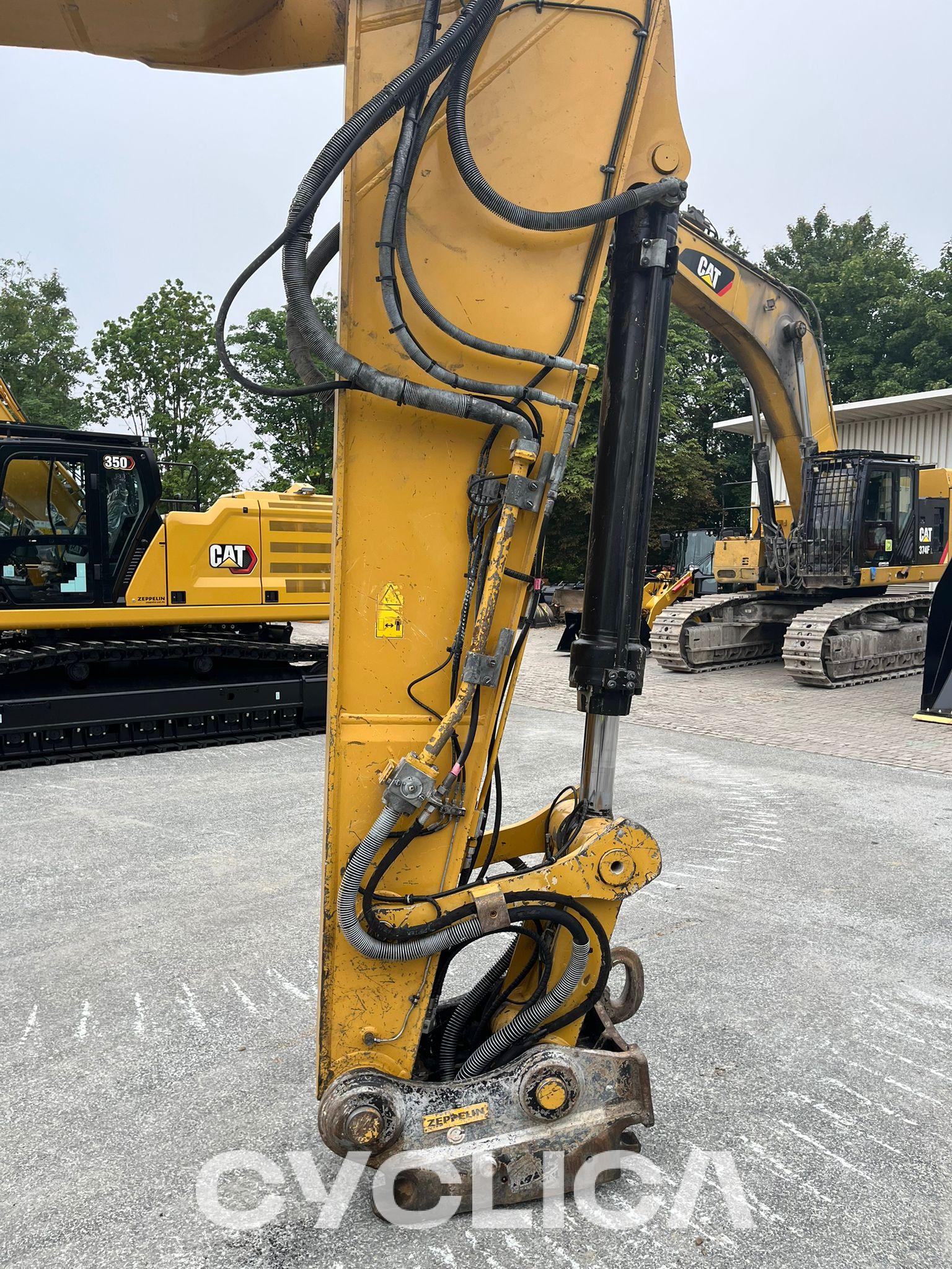 Eskavatorë me Zinxhirë  336NG JHD00465 - 5