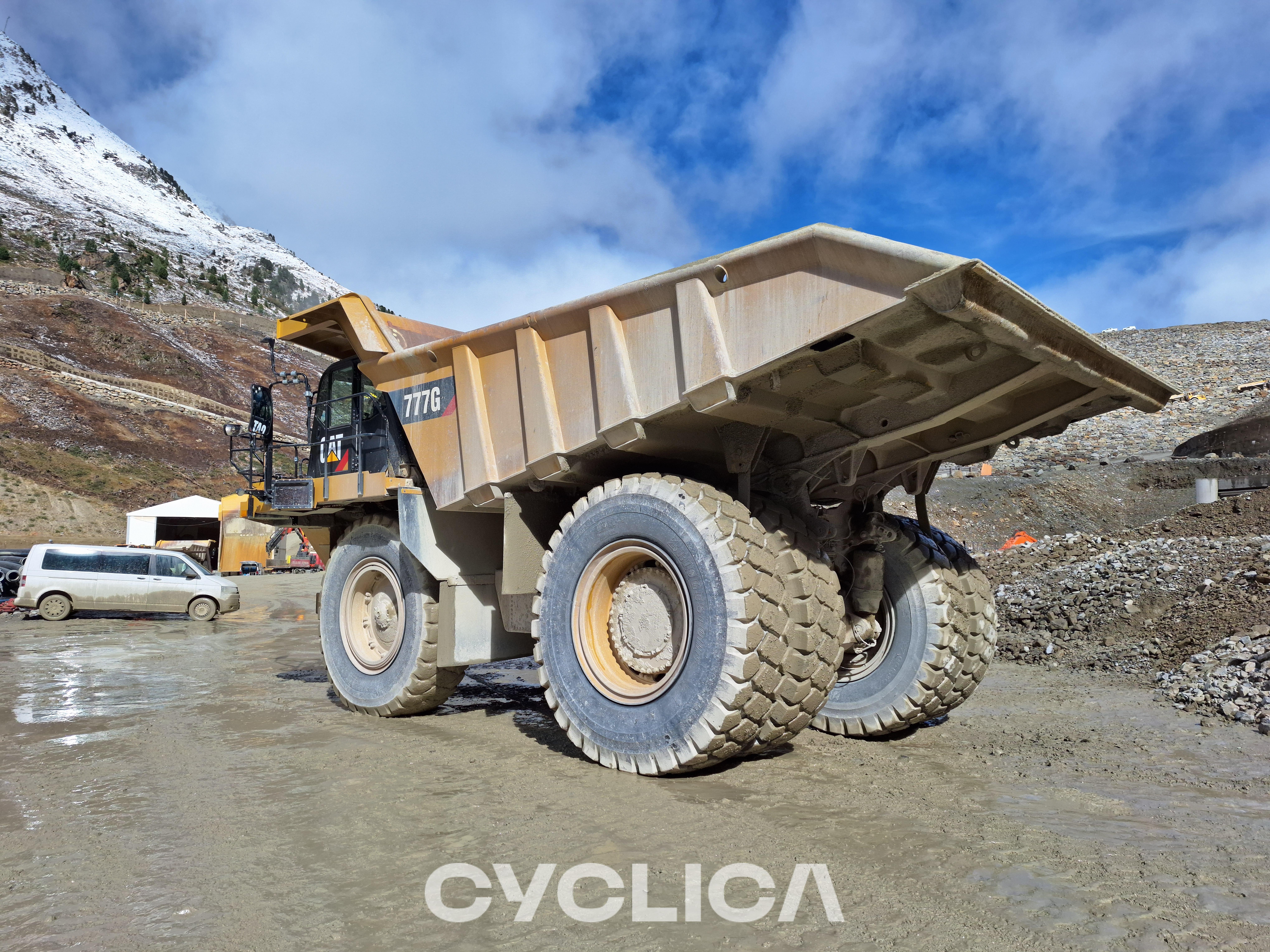 Dumpers and rigid trucks  777G RDR02099 - 5