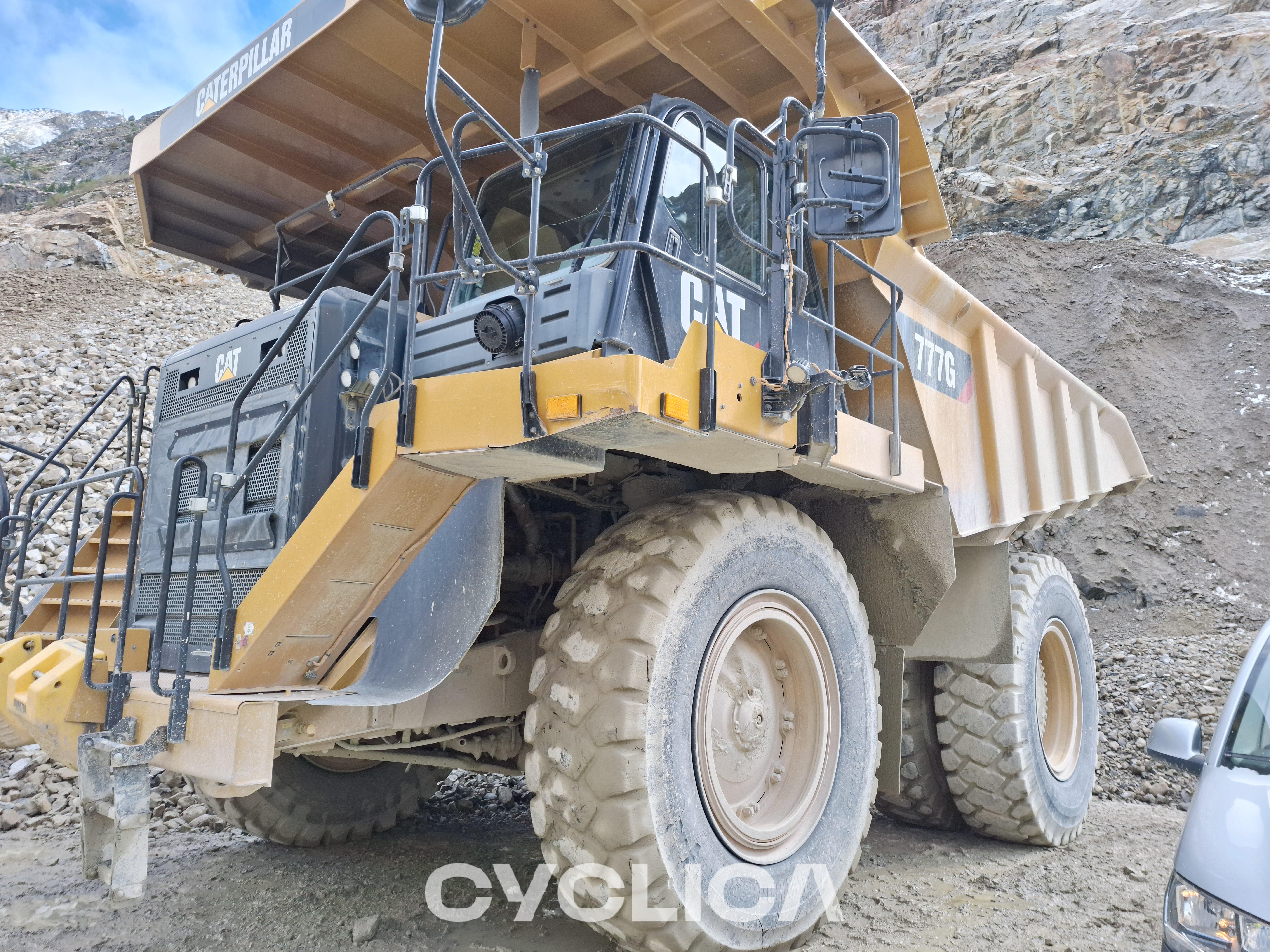 Dumpers and rigid trucks  777G RDR02099 - 1