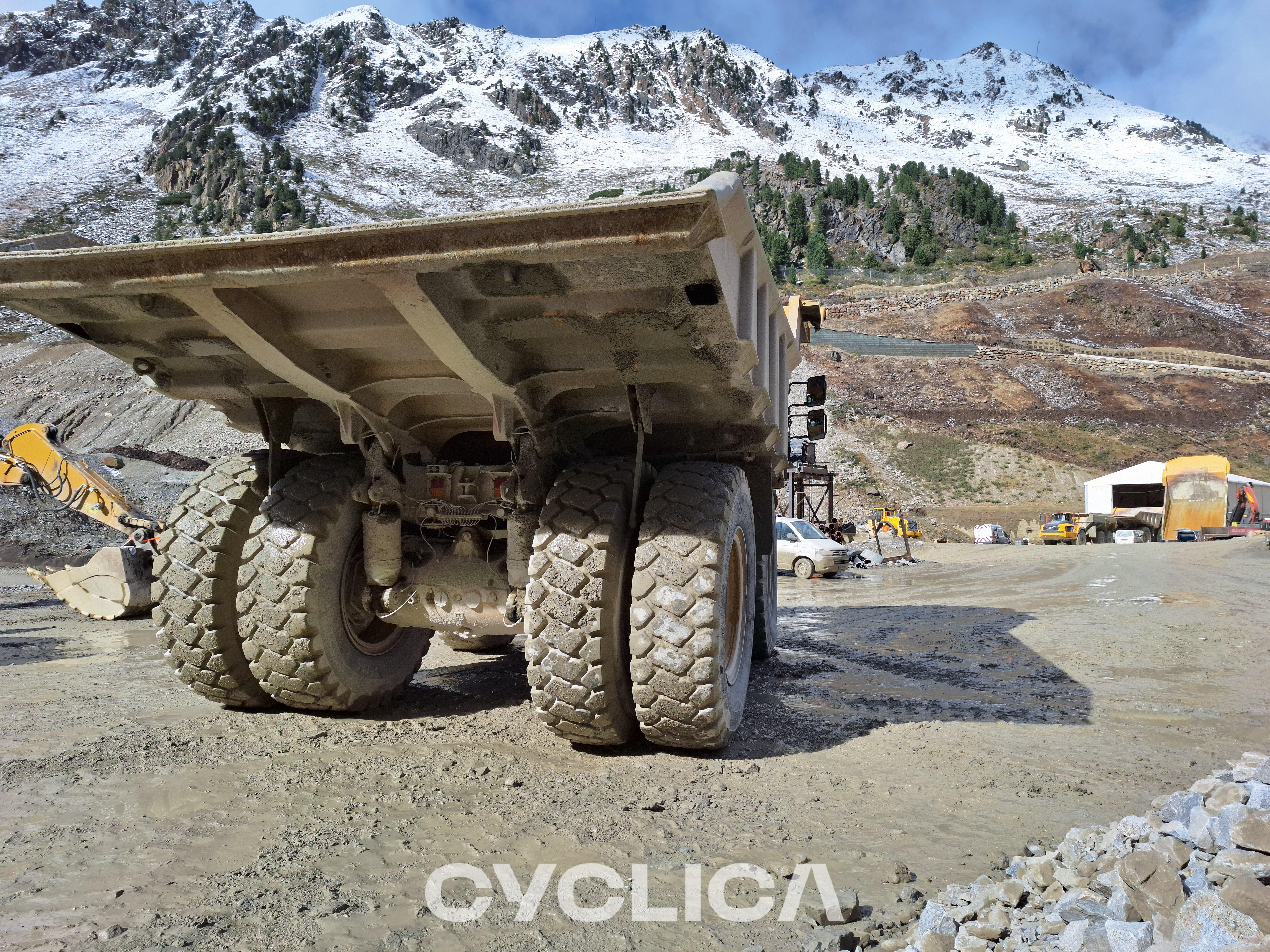 Dumpers and rigid trucks  777G RDR02099 - 6