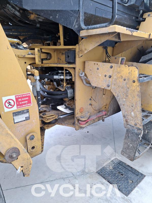 Nakladalci na kolesih  930M F5K01030 - 4