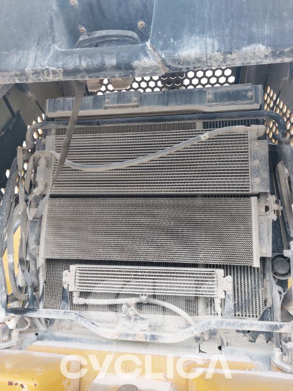 Pás Carregadoras de Rodas  966K PBG00### - 9