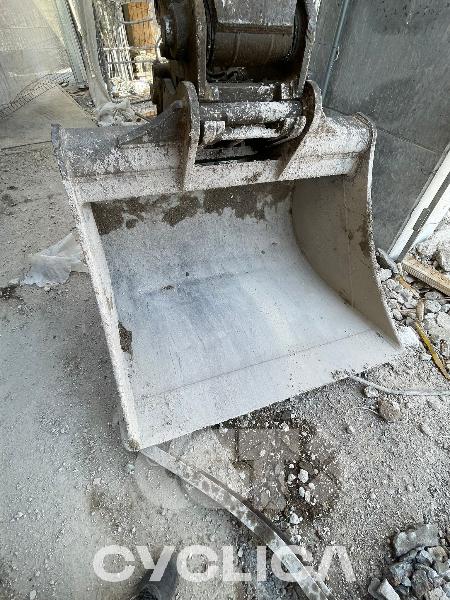 Escavadora de rastos  323LN KPE00### - 7