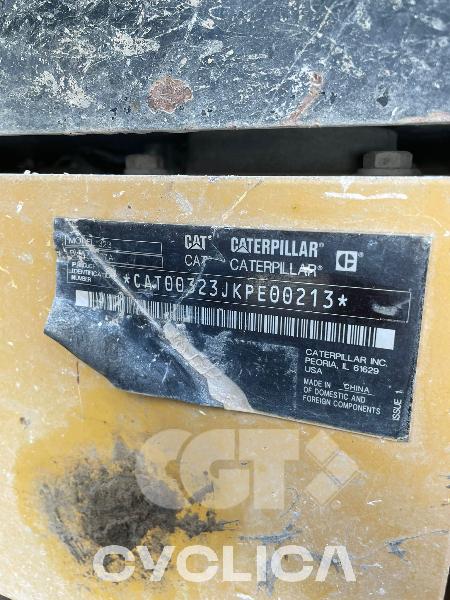 Escavadora de rastos  323LN KPE00### - 10