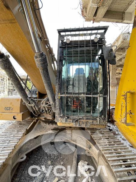 Escavadora de rastos  323LN KPE00### - 5