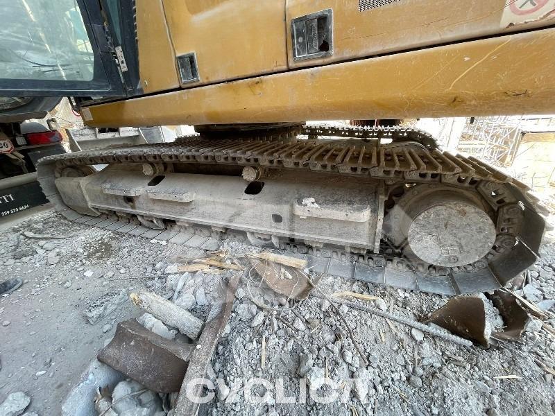 Escavadora de rastos  323LN KPE00### - 3