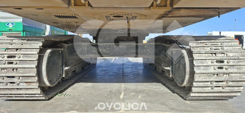 Eskavatorë me Zinxhirë  330 NG XNB10229 - 6