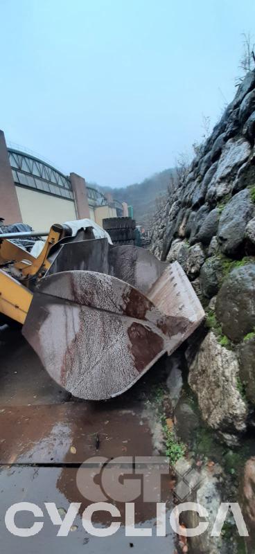 Ngarkues me rrota  950M XCJ10### - 4