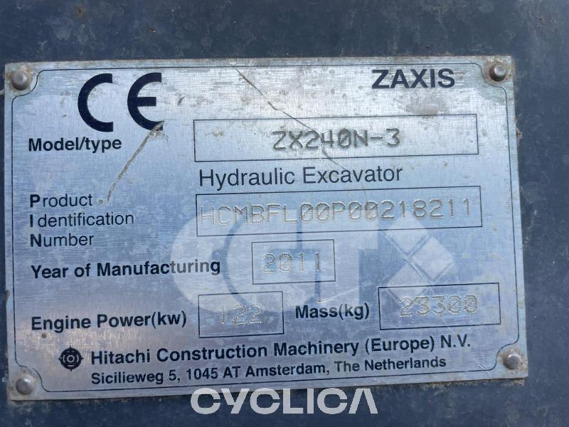 Eskavatorë me Zinxhirë  ZX240-3 00218### - 7