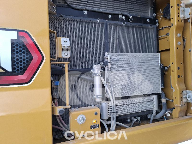 Bagri goseničarji 326 NG GWP00### - 6