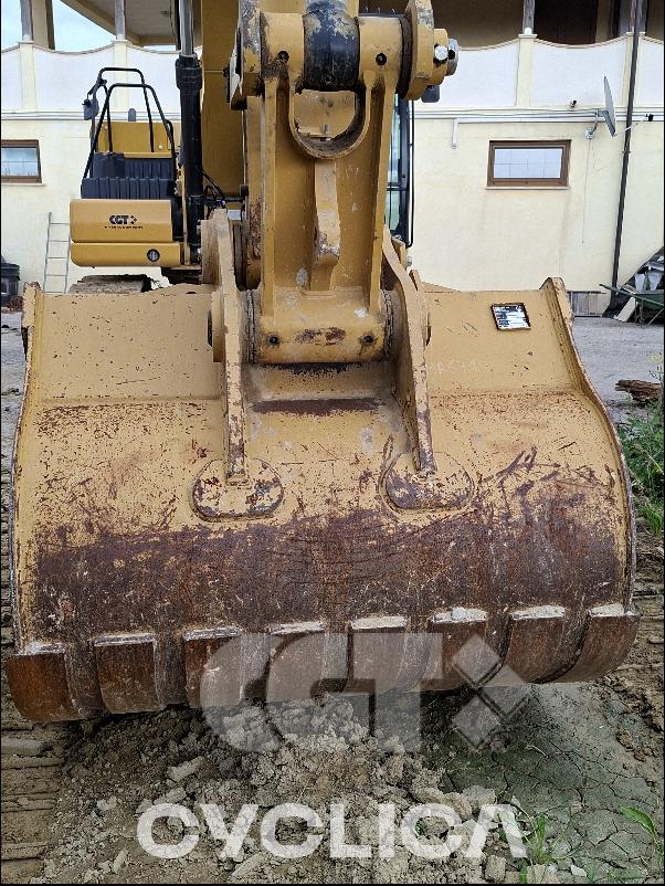 Bagri goseničarji 326 NG GWP00### - 10