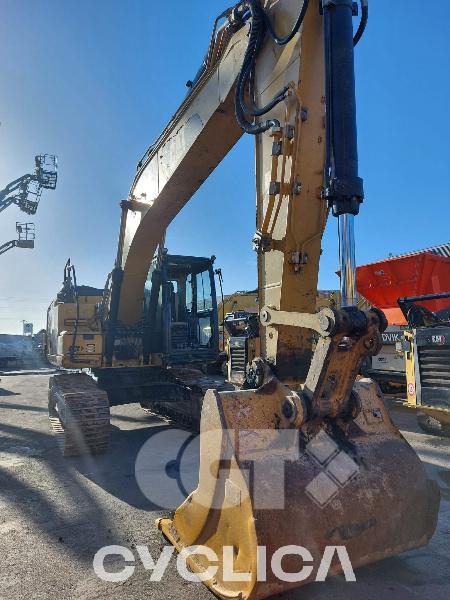 Pelles sur chenilles  323F SA FA210149 - 5