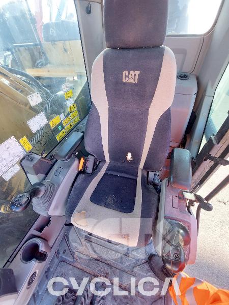 Pelles sur chenilles  323F SA FA210149 - 11