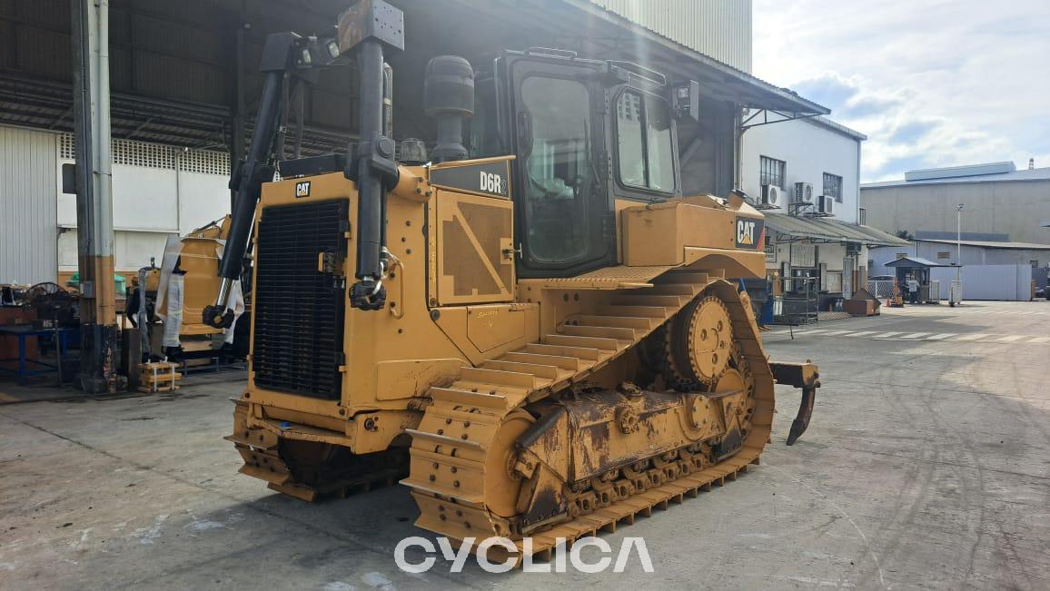 Bulldozers e tratores de rastos  D6R SSS00999 - 3