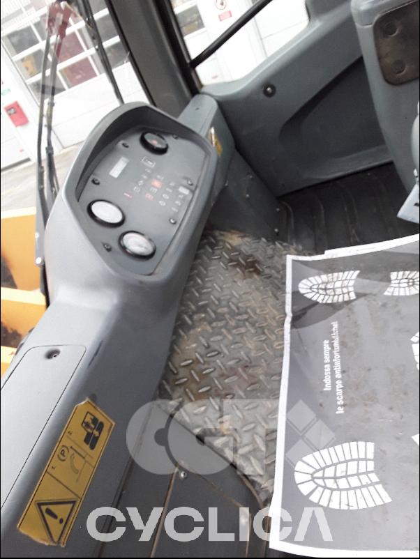 Nakladalci na gosenicah LR634 AZT009217 - 14