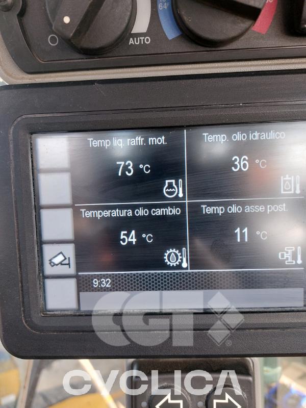 Nakladalci na kolesih 950M XCJ10326 - 7