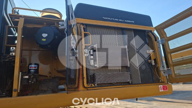 Bageri gusjeničari  352F NDC80252 - 9