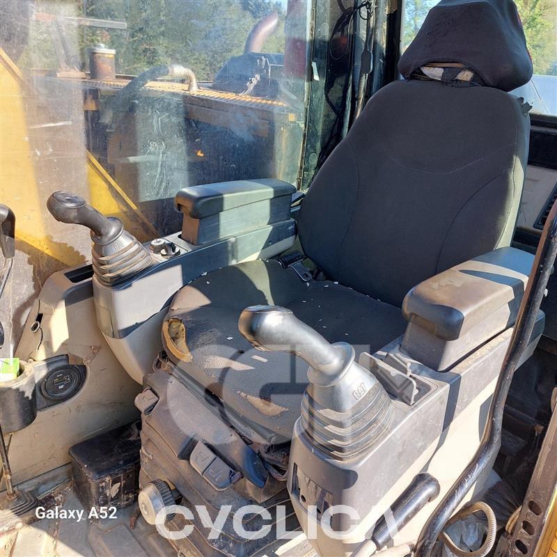 Bageri gusjeničari 311CU PAD00### - 10