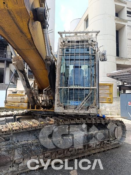 Bageri gusjeničari 340F XBD00### - 4