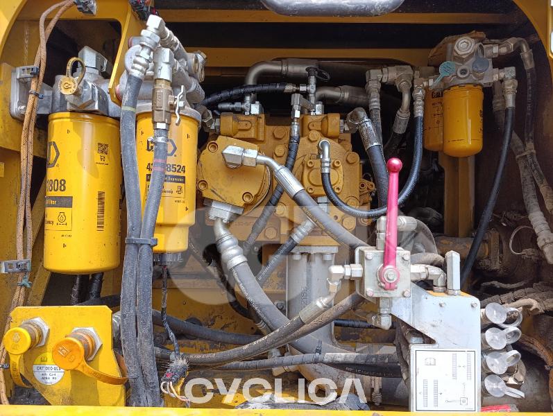 Bageri gusjeničari 340F XBD00### - 8