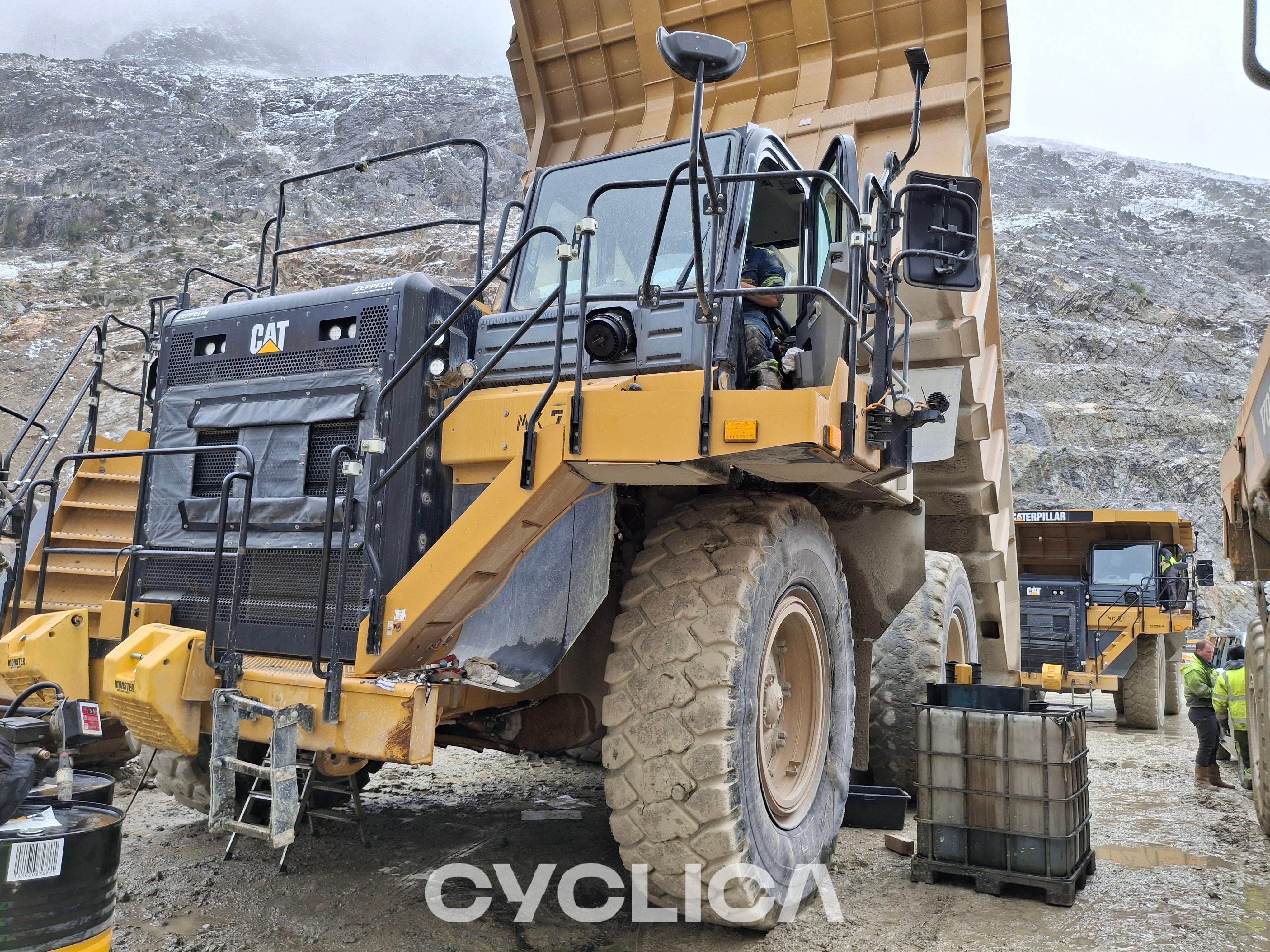 Dumpers y camiones rígidos  777G RDR02107 - 1