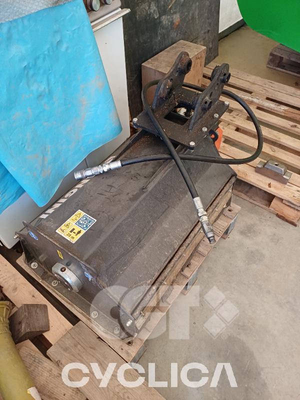 Të tjera Makineri ndërtimi të përdorura  TC0-70 00735### - 1