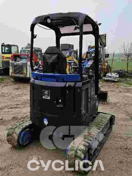 Bageri gusjeničari  302 CR RHM01654 - 3