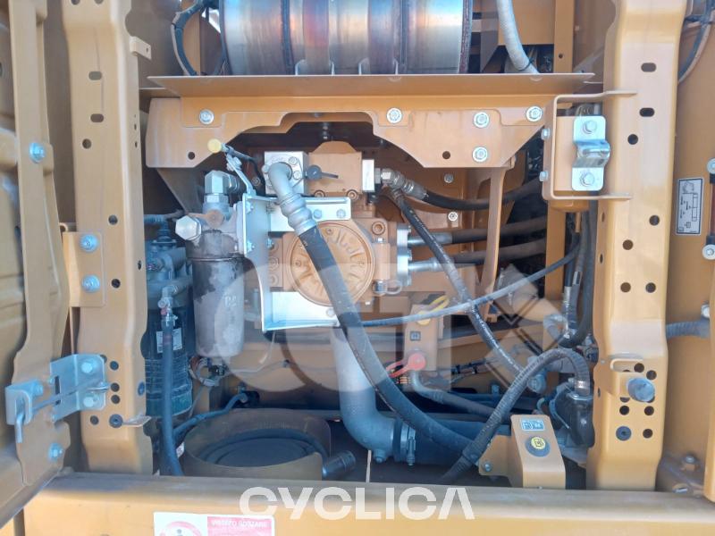 Bageri gusjeničari 326 NG MFJ10346 - 8