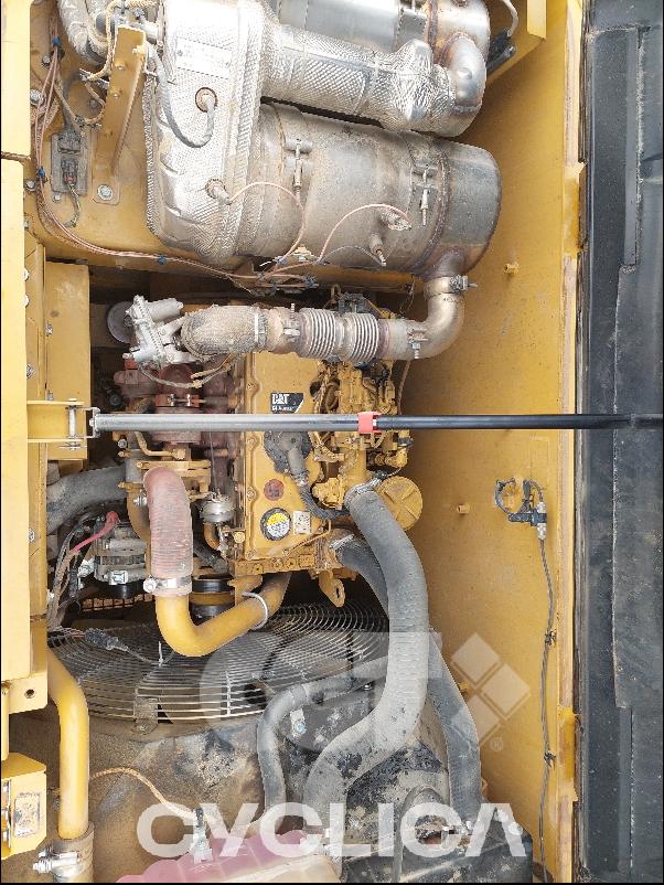 Ровокопачи-гасеничари  323F MFY20106 - 11