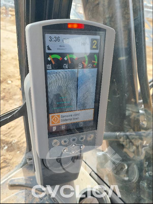 Ровокопачи-гасеничари  323F MFY20106 - 17