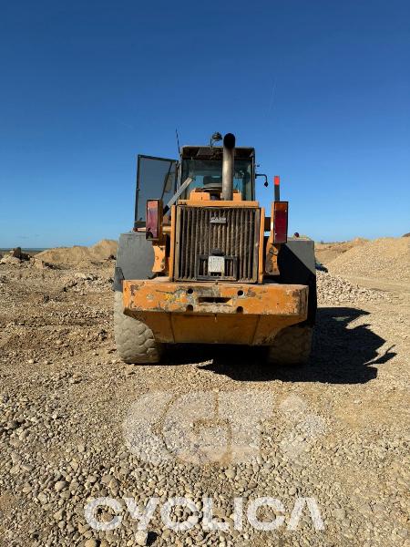 Натоварувачи на тркала  821 JEE0157### - 3