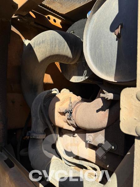 Натоварувачи на тркала  821 JEE0157### - 6