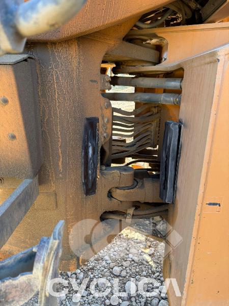 Натоварувачи на тркала  821 JEE0157### - 5