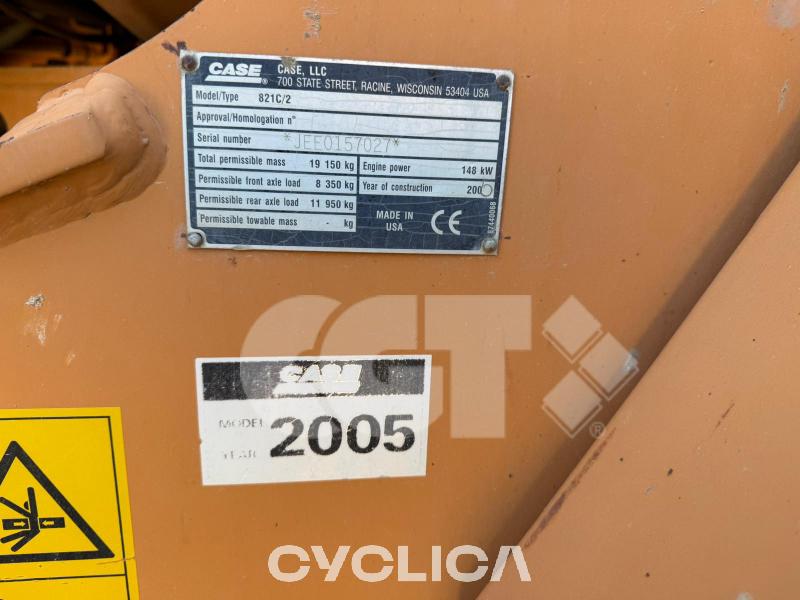 Натоварувачи на тркала  821 JEE0157### - 12