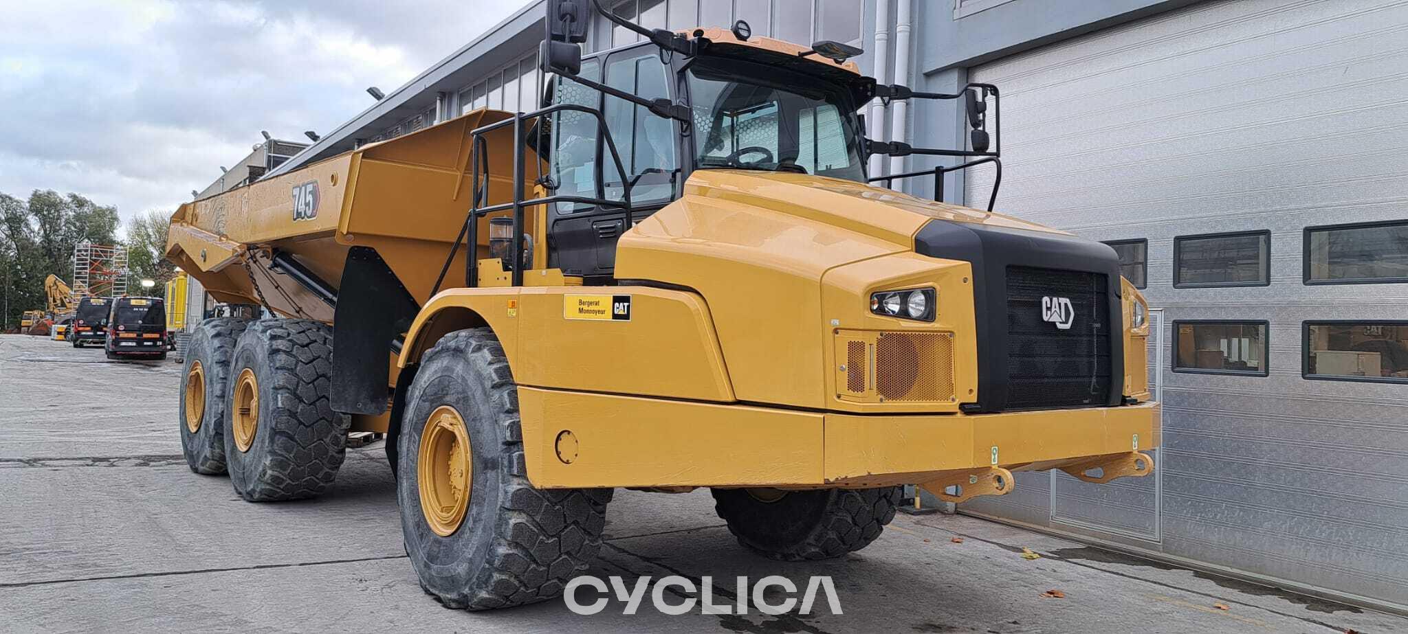 Dumper e autoarticolati  745 3T603744 - 2