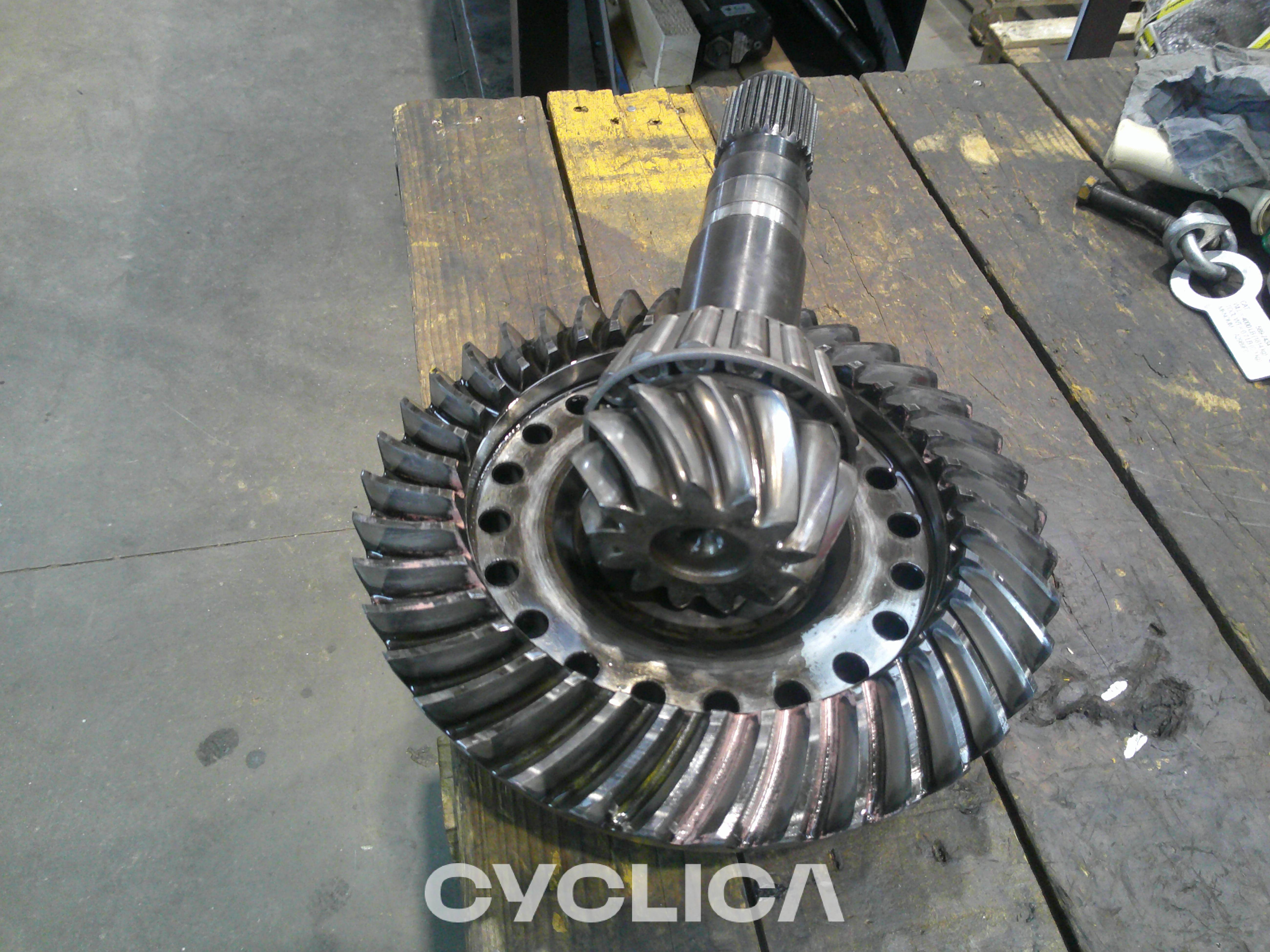 Grupe fuqie  926M 2568702 - 1