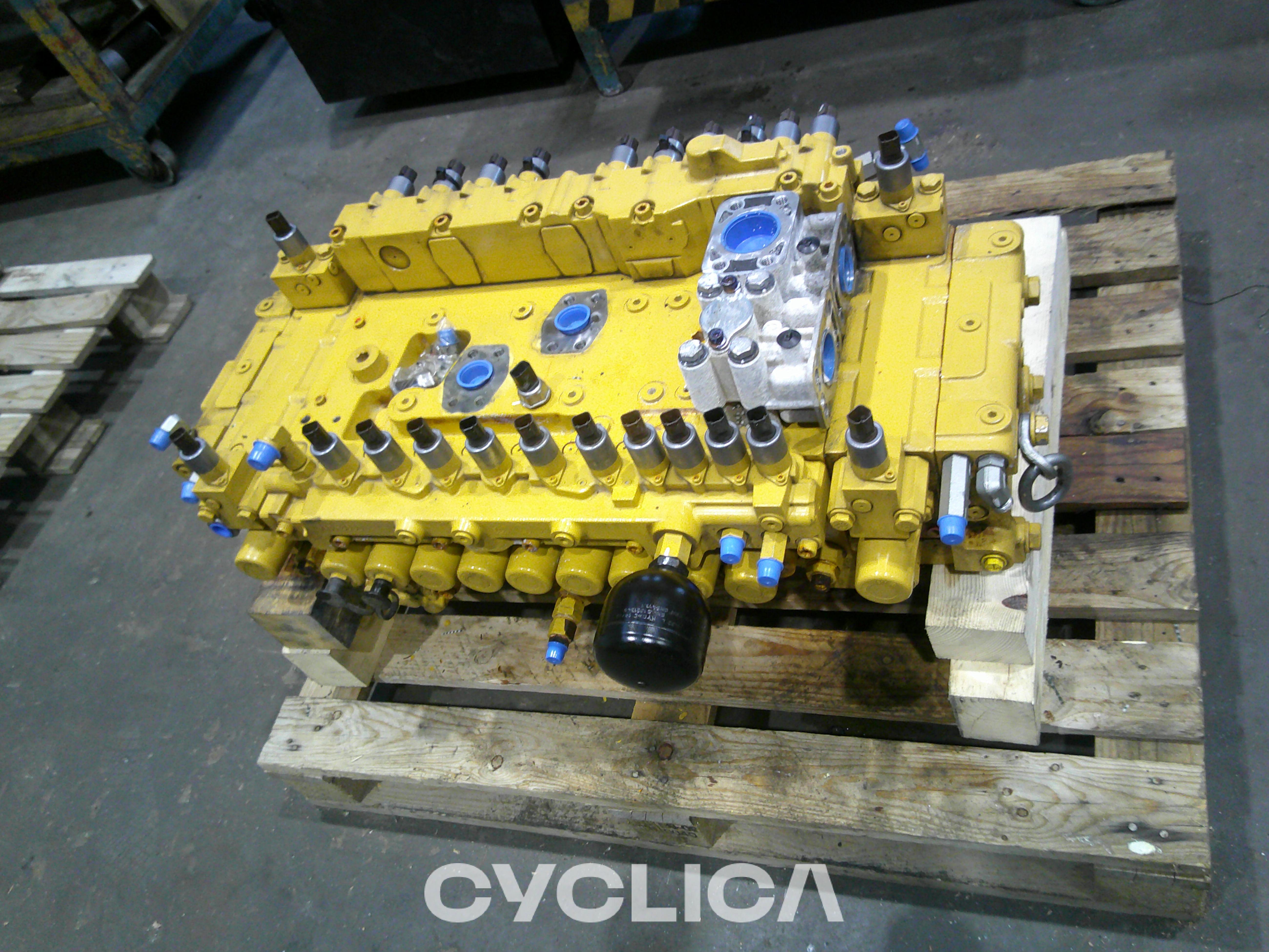 Hydraulic  323L 5168626 - 3