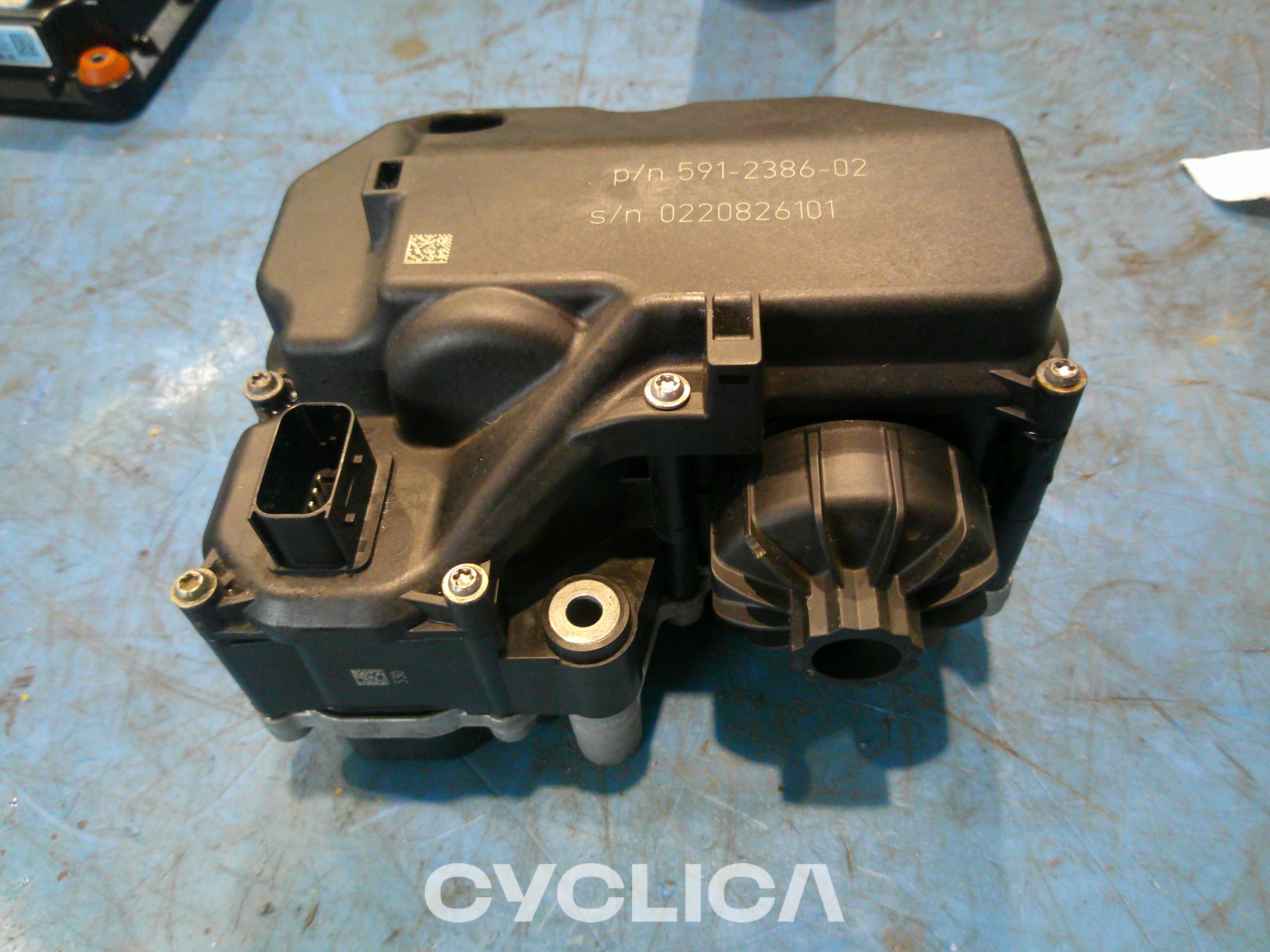 Motor  323L 5912386 - 2